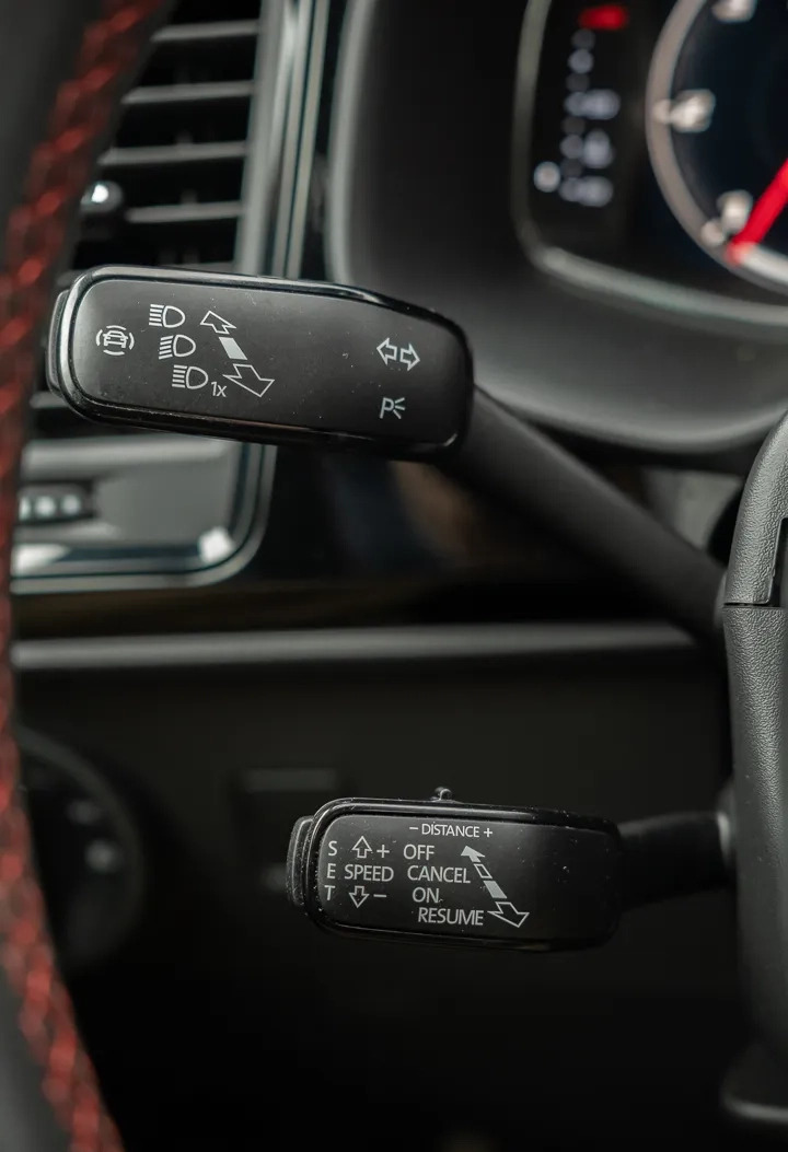 Seat Ateca cena 110700 przebieg: 99999, rok produkcji 2020 z Szlichtyngowa małe 667